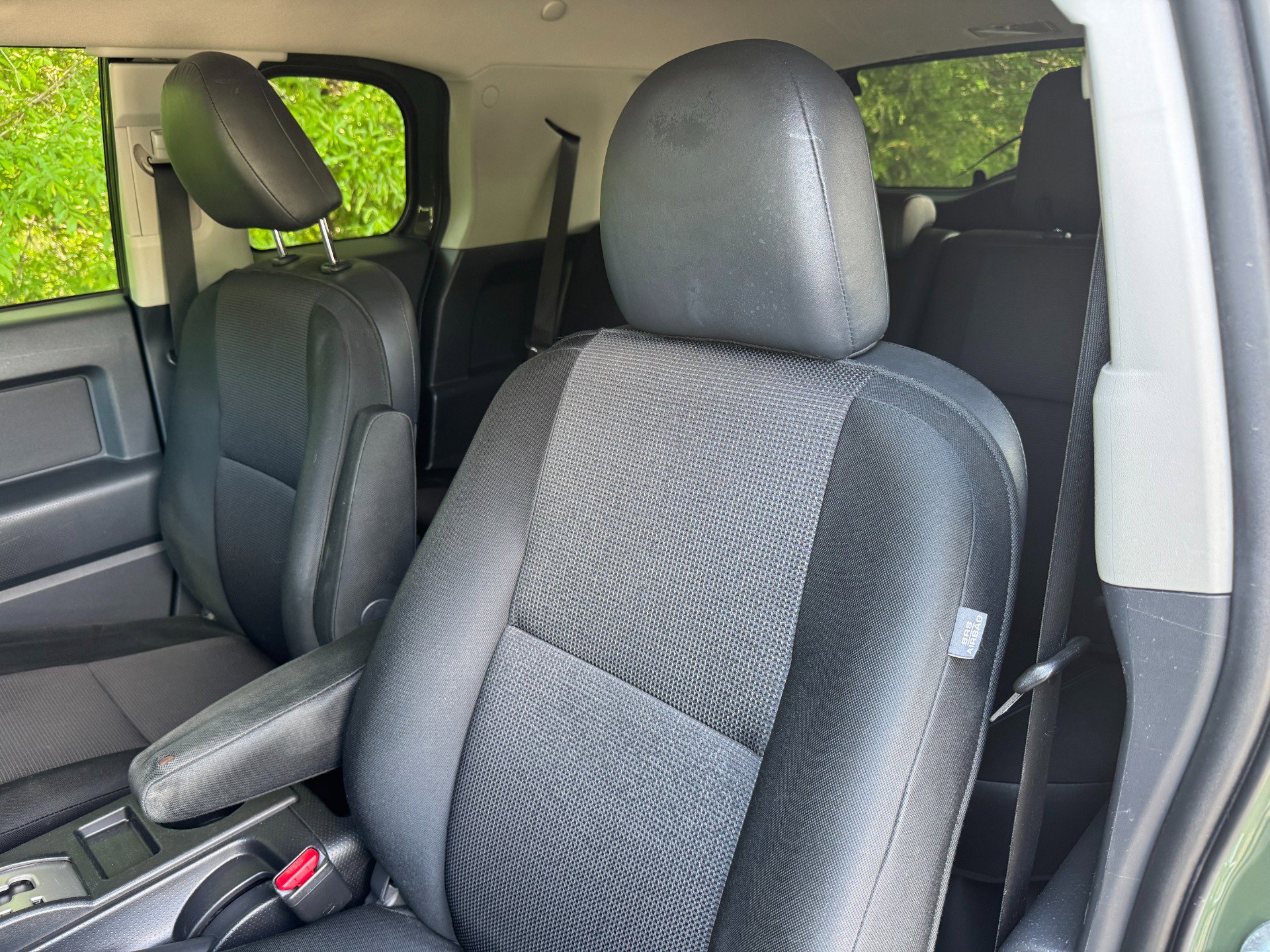 Used 2011 Toyota FJ Cruiser 2WD w/ Convenience Pkg image 23