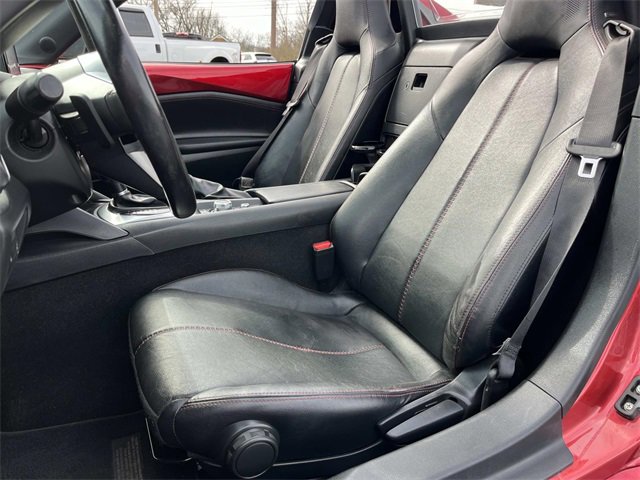 Used 2018 MAZDA MX-5 Miata RF Grand Touring image 17