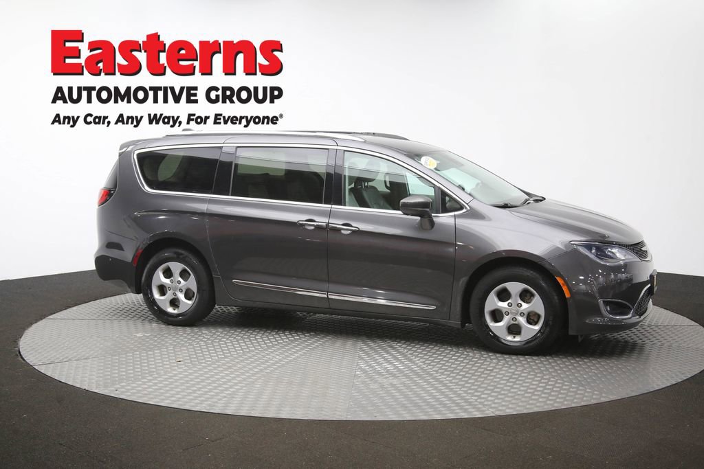 Used 2017 Chrysler Pacifica Touring-L Plus w/ Advanced Safetytec Group FWD image 49