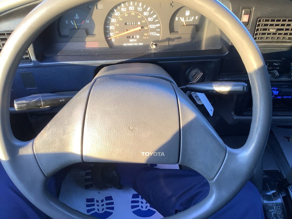 Used 1989 Toyota Pickup Deluxe image 15