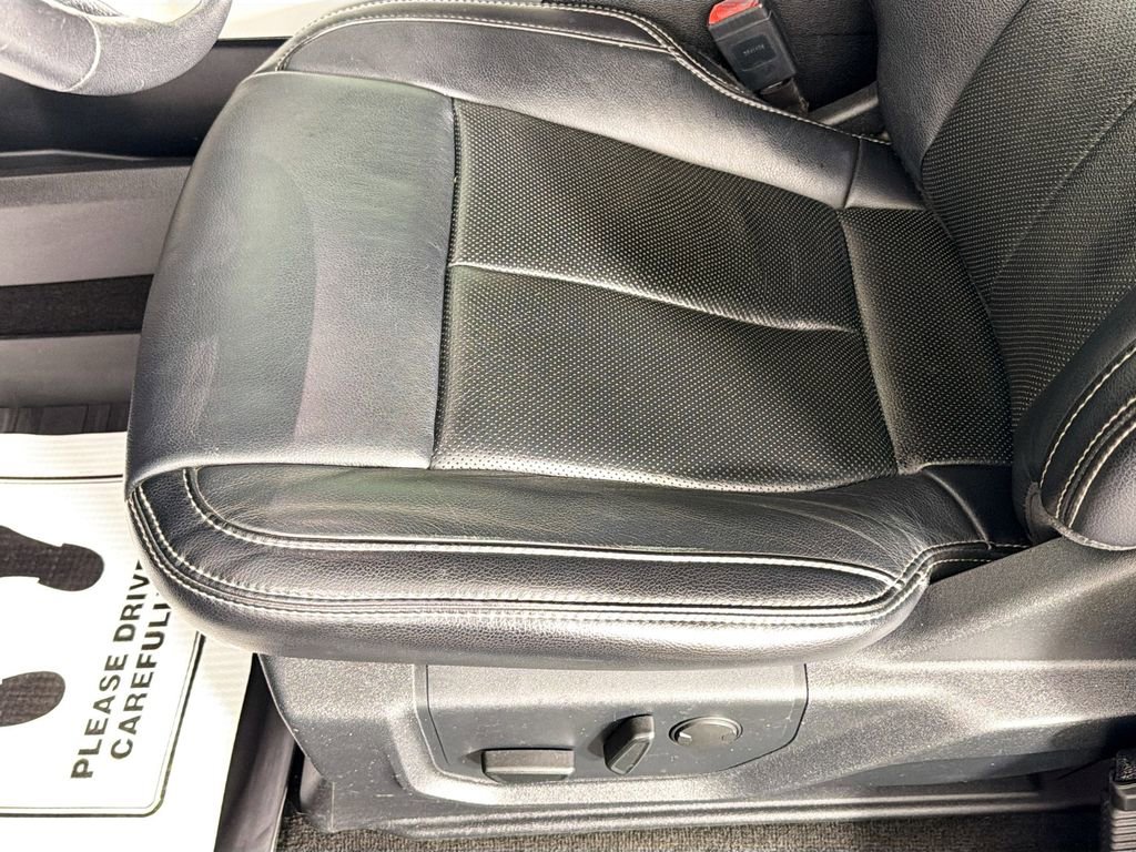 Used 2019 Ford F150 Lariat w/ Equipment Group 502A Luxury image 19