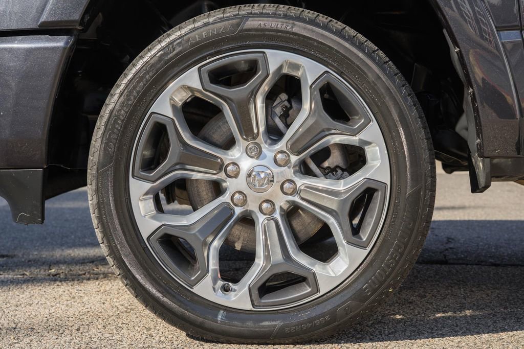 Used 2019 RAM 1500 Limited image 19