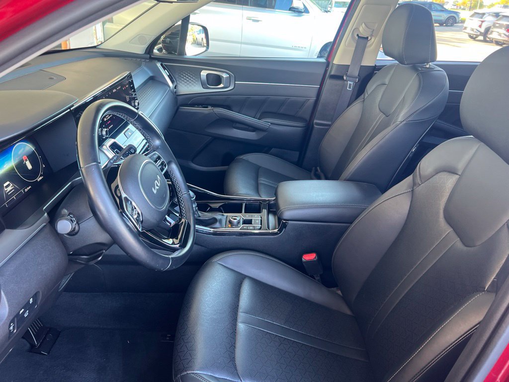 Used 2023 Kia Sorento SX AWD/4WD image 4