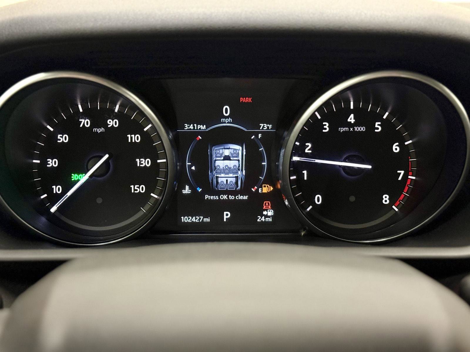 Used 2017 Land Rover Discovery HSE AWD/4WD image 21