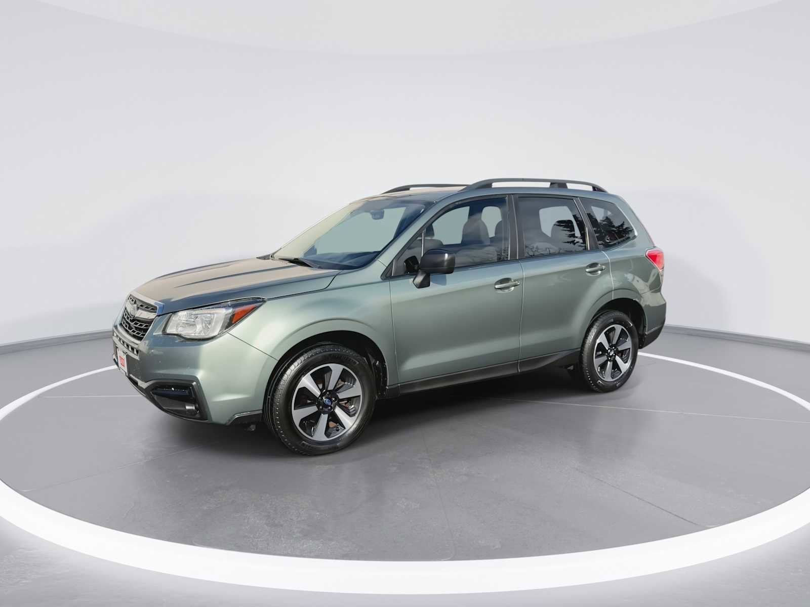 Used 2017 Subaru Forester 2.5i w/ Alloy Wheel Package AWD/4WD image 4