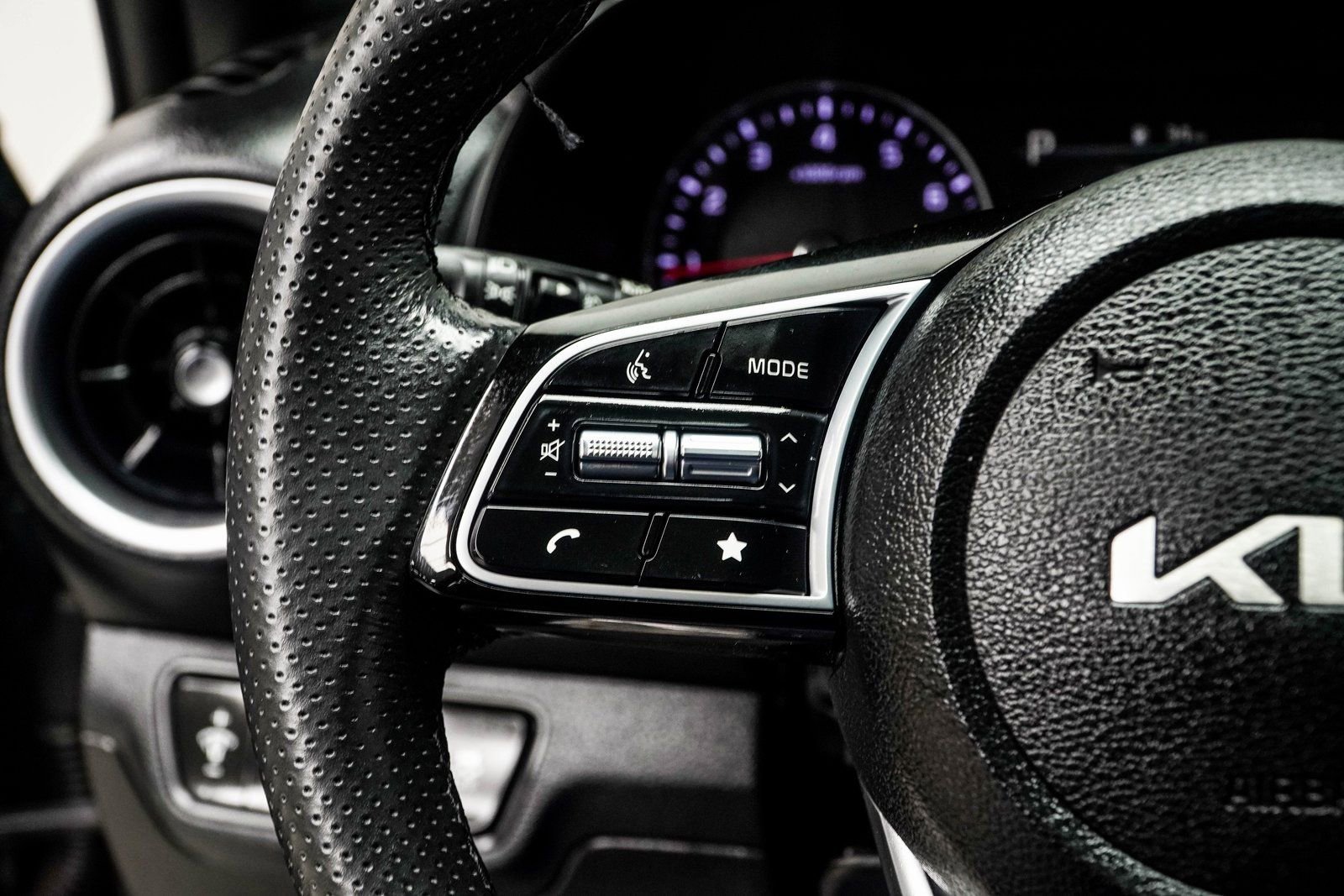 Used 2023 Kia Forte GT-Line w/ GT-Line Premium Package image 26