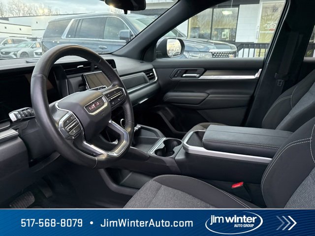 Used 2025 GMC Terrain Elevation image 5