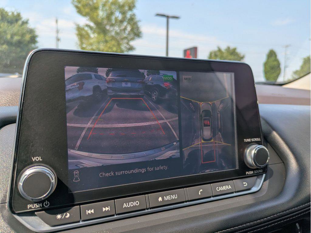 Used 2021 Nissan Rogue SV image 26