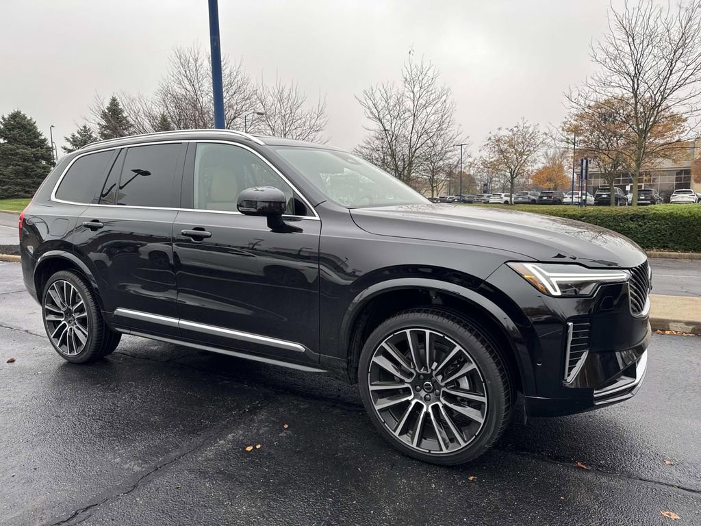 Used 2026 Volvo XC90 B6 Plus image 8