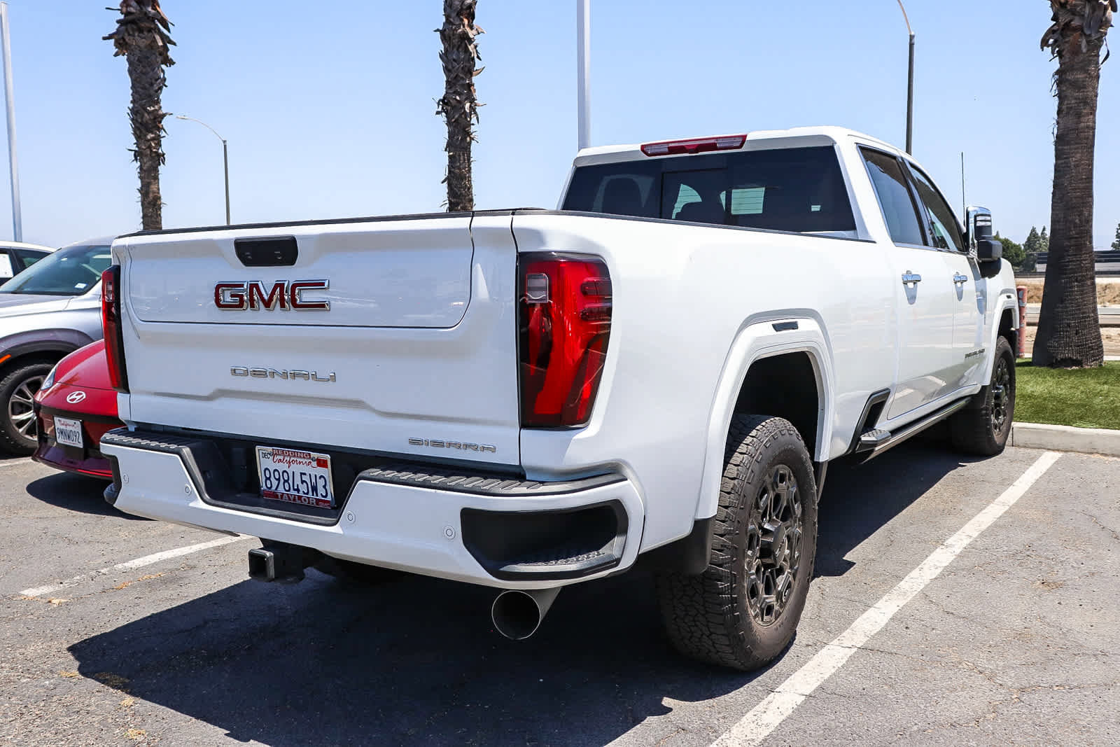 Used 2024 GMC Sierra 2500 Denali AWD/4WD image 6
