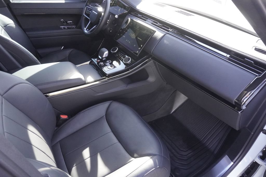 Used 2023 Land Rover Range Rover Sport SE image 22