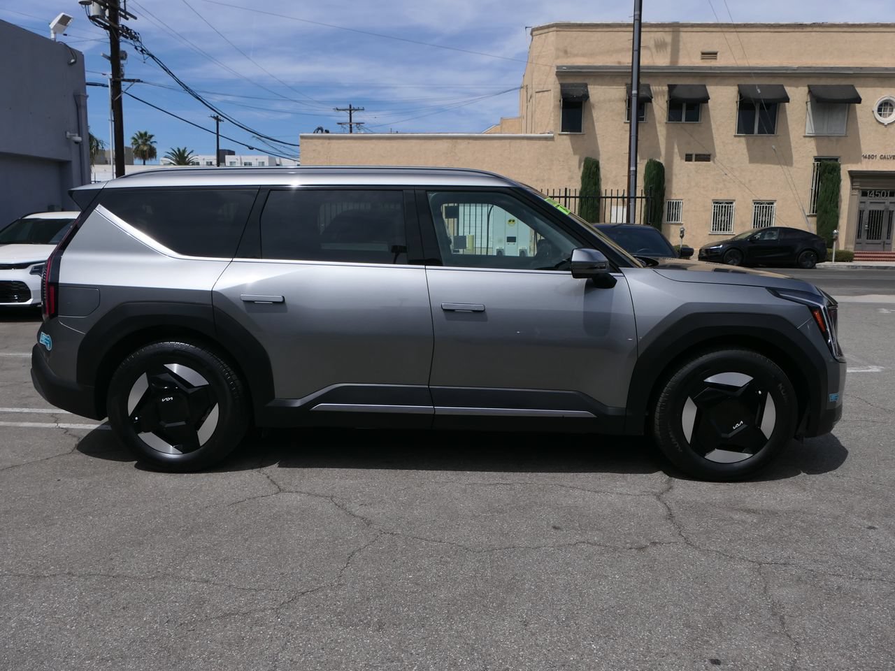 Certified 2024 Kia EV9 Wind AWD/4WD image 2