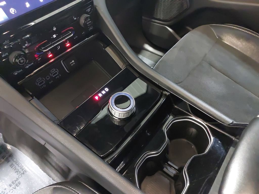 Used 2023 Jeep Grand Cherokee L Laredo image 27