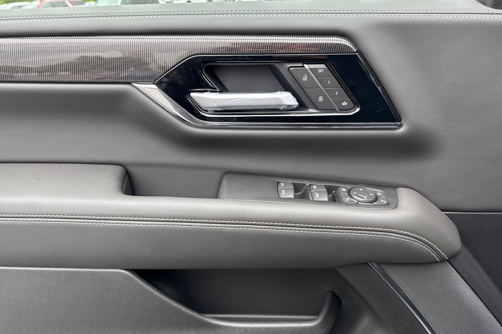 New 2026 GMC Yukon Elevation w/ Elevation Premium Package image 12
