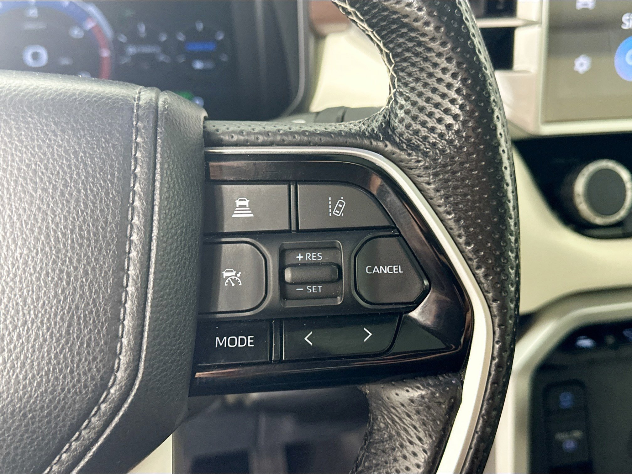 Used 2024 Toyota Tundra Capstone AWD/4WD image 14