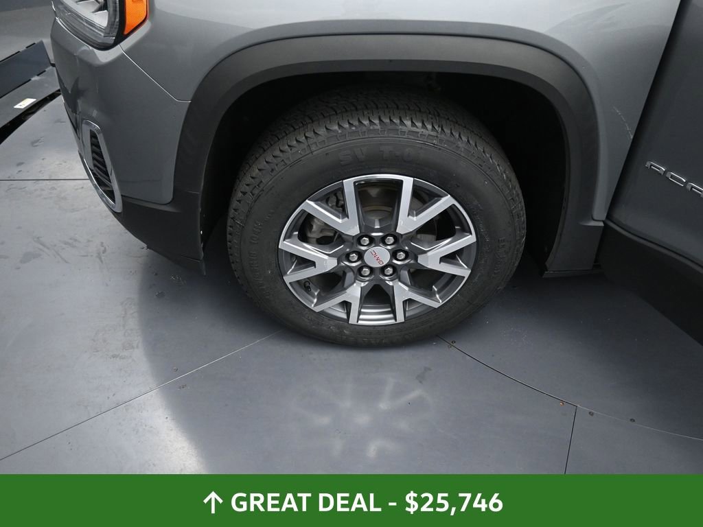 Used 2023 GMC Acadia SLT image 15