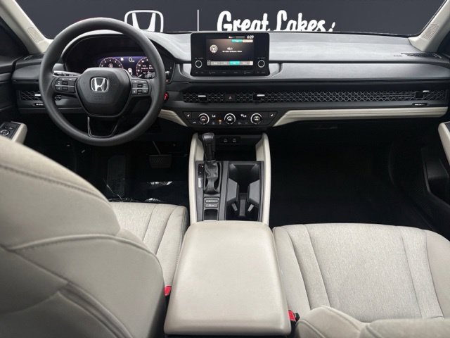 Used 2024 Honda Accord EX image 11