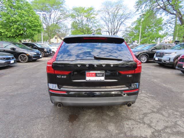 Used 2019 Volvo XC60 T5 Momentum w/ Multimedia Package AWD/4WD image 5