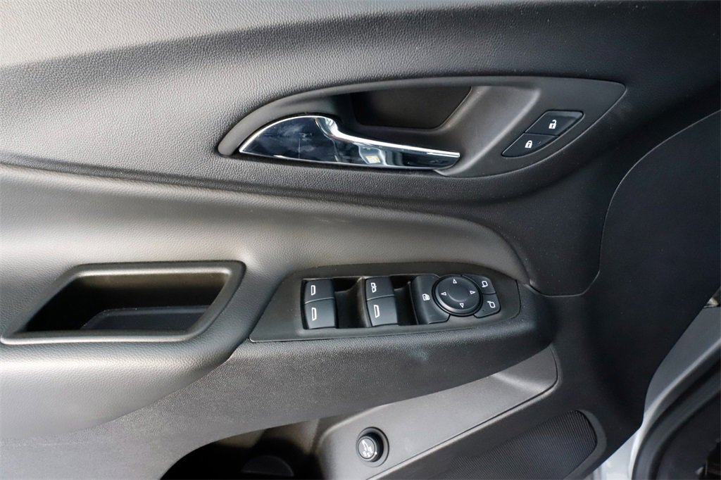 Used 2024 Chevrolet Equinox LT image 18