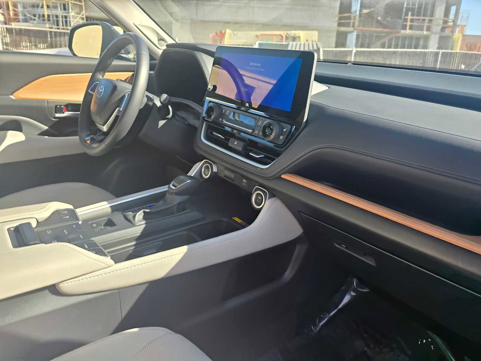 Used 2024 Toyota Grand Highlander Limited image 12