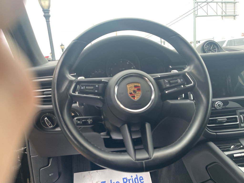 Used 2024 Porsche Macan Turbo image 17