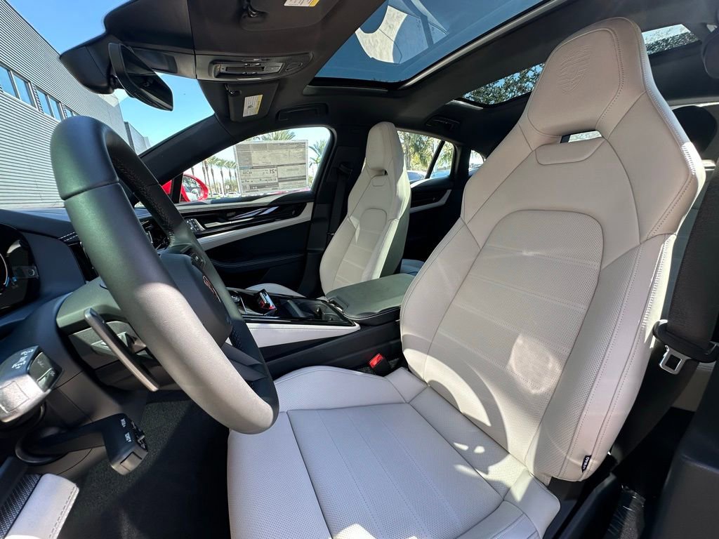 Used 2026 Porsche Panamera 4 AWD/4WD image 5