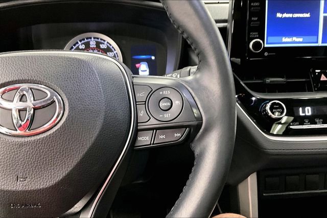 Used 2022 Toyota Corolla Cross LE w/ Moonroof Package image 28