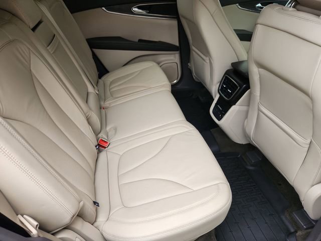 Used 2017 Lincoln MKX Select w/ Select Plus Package FWD image 27