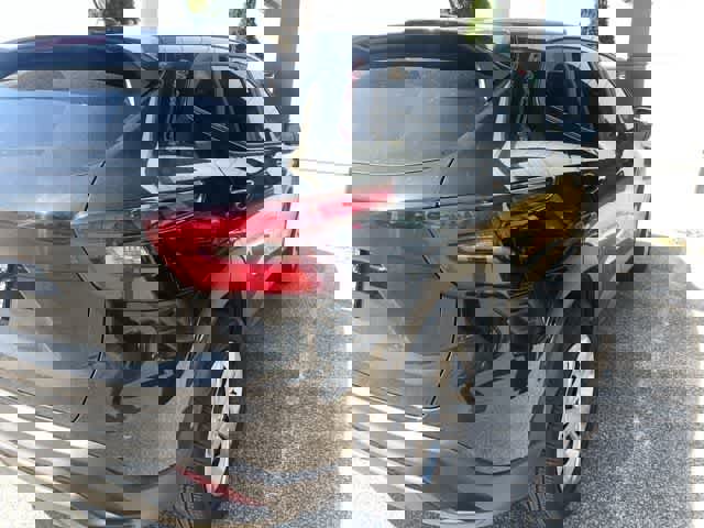 Used 2025 Chevrolet Trax LS image 4