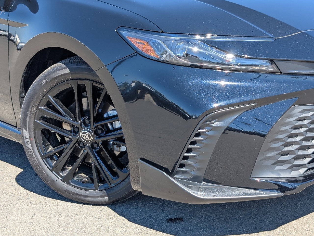 Used 2026 Toyota Camry SE w/ Convenience Package image 10