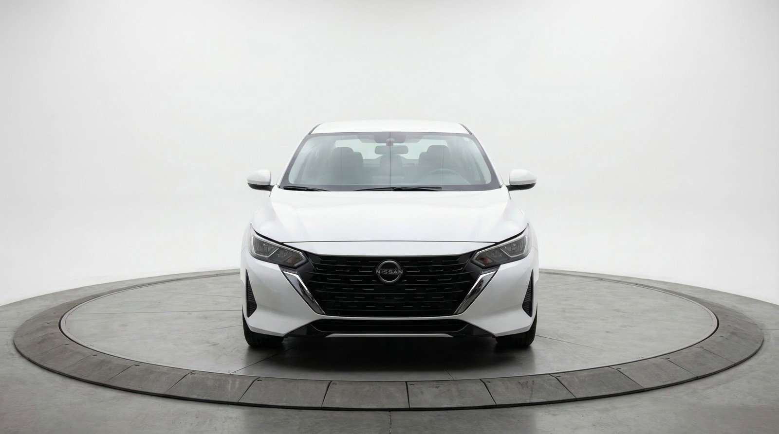 Used 2025 Nissan Sentra SV image 2