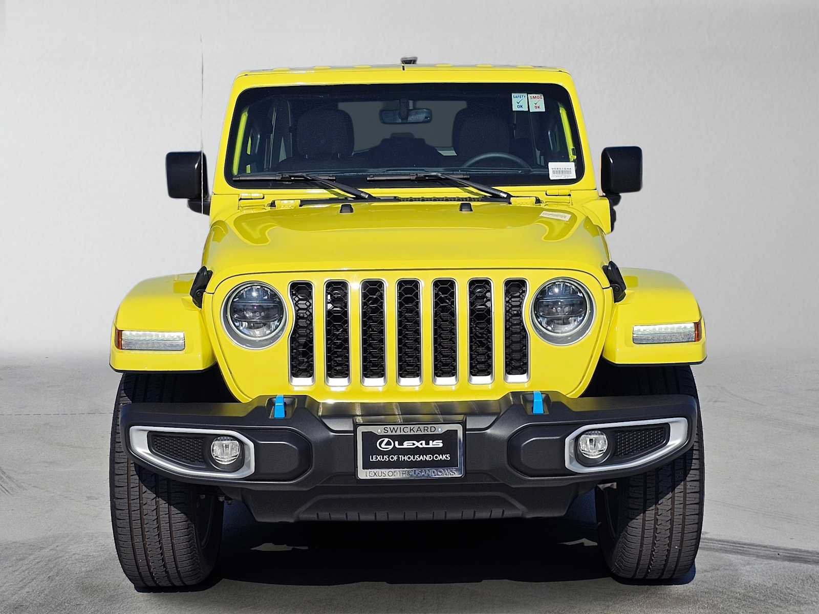 Used 2023 Jeep Wrangler Unlimited Sahara w/ Cold Weather Group AWD/4WD image 8