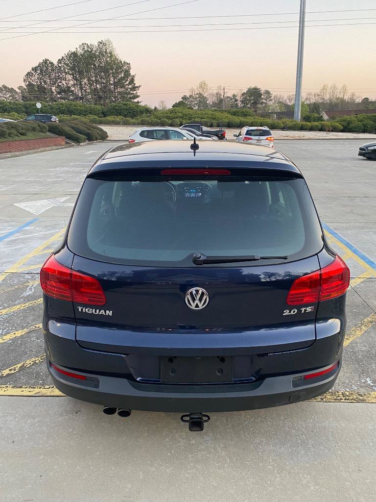 Used 2014 Volkswagen Tiguan S image 6