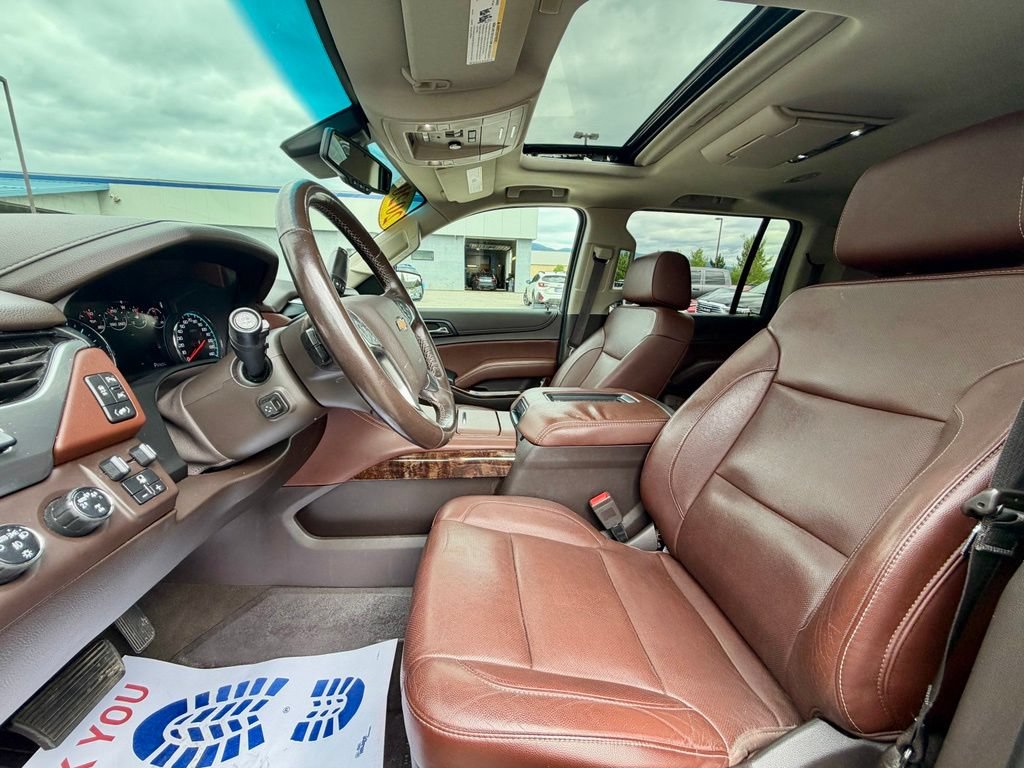 Used 2020 Chevrolet Suburban Premier AWD/4WD image 14