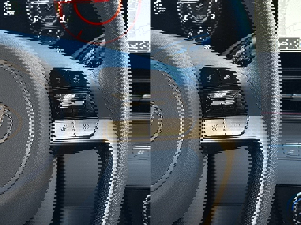 Used 2024 Hyundai Elantra SEL image 15