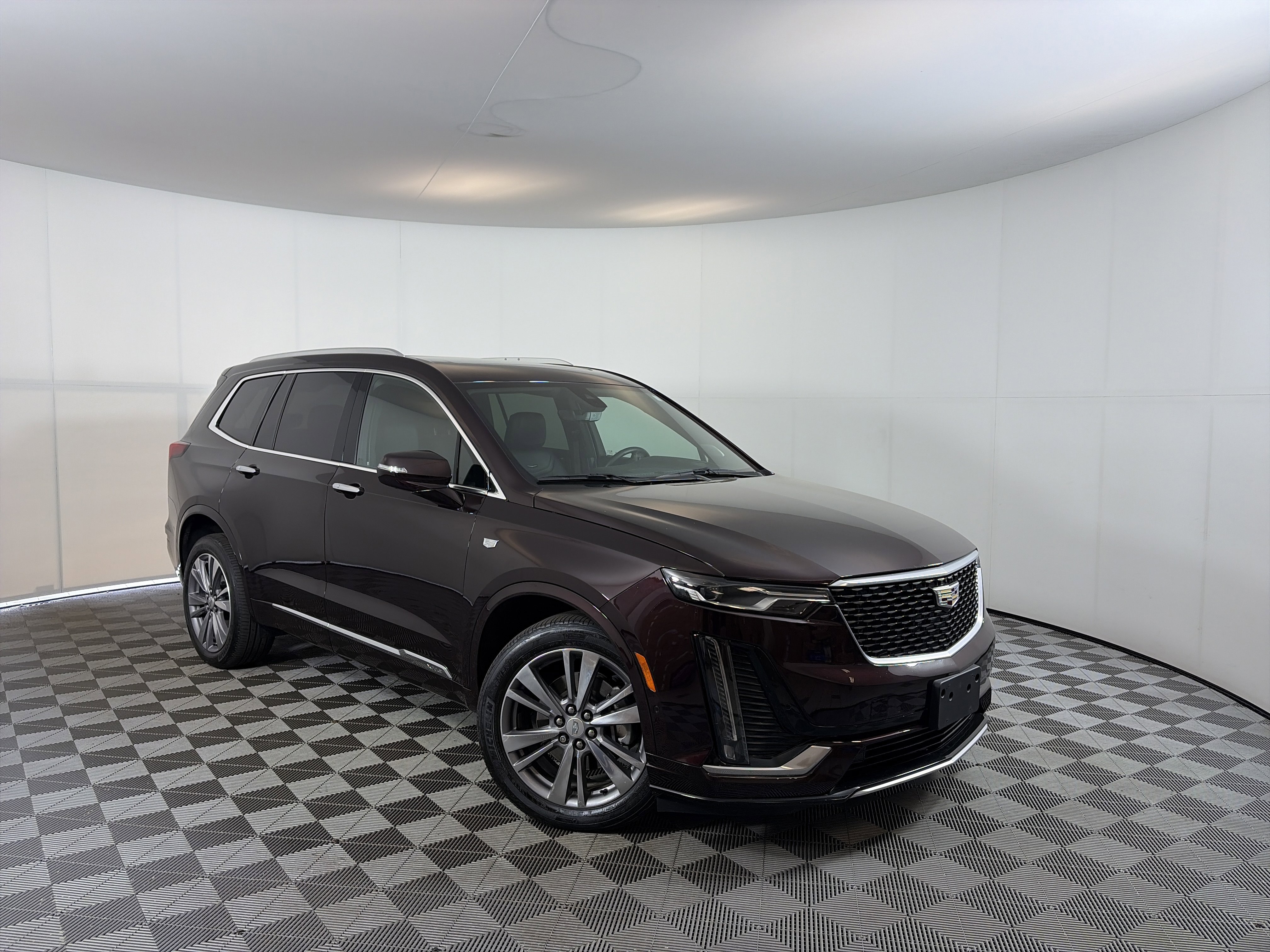 Used 2020 Cadillac XT6 Premium Luxury AWD/4WD image 1
