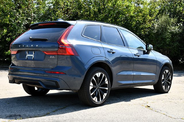 Certified 2026 Volvo XC60 B5 Plus AWD/4WD image 7