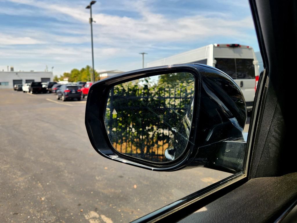 Used 2022 Jeep Grand Cherokee Limited 4xe image 11