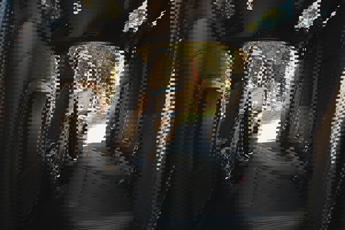 Used 2019 BMW 330i Sedan w/ Convenience Package image 20