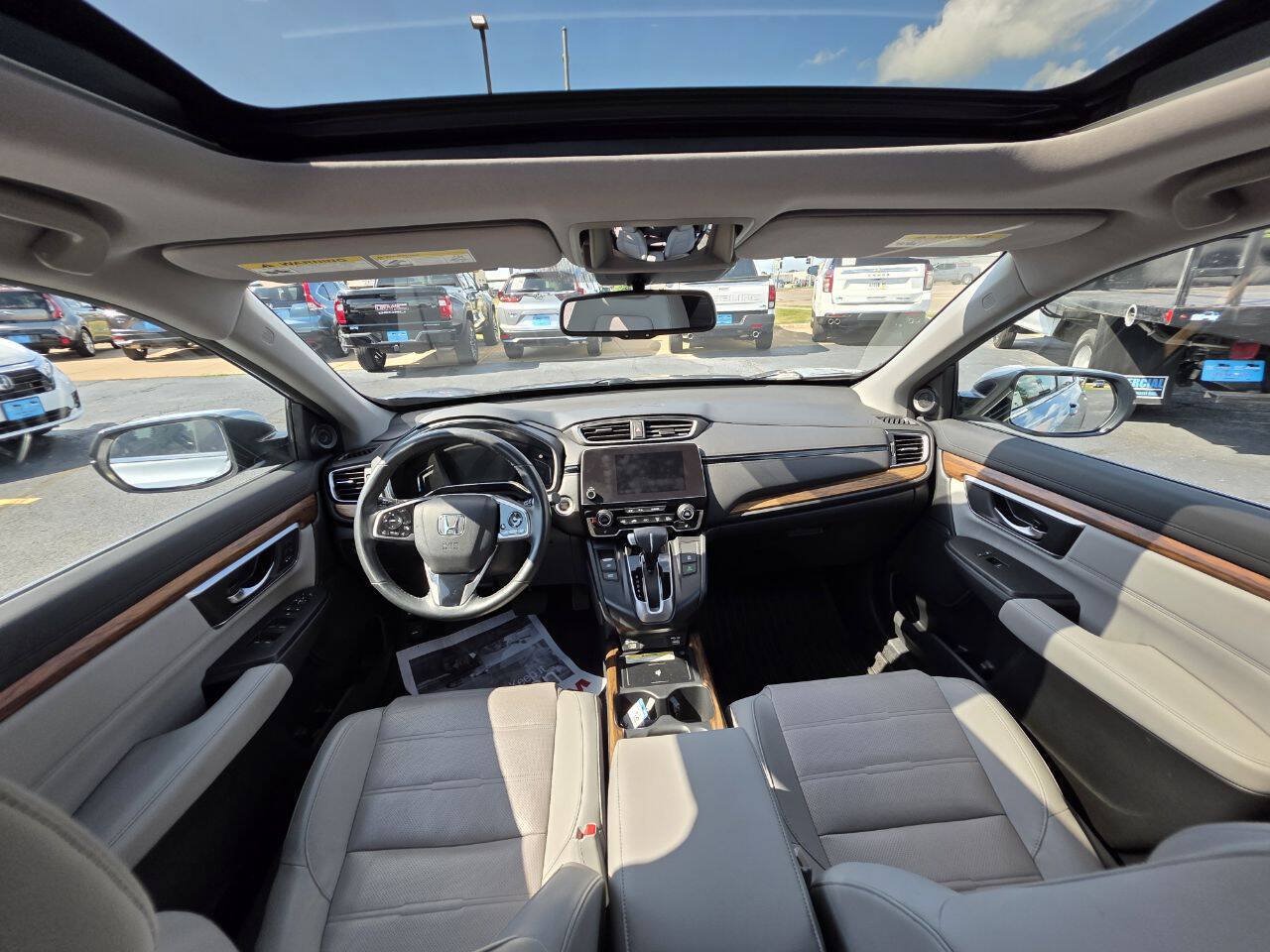 Used 2020 Honda CR-V Touring image 11