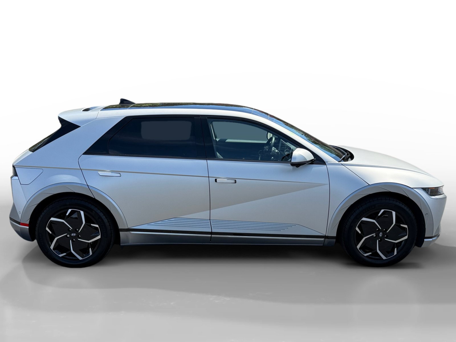 Certified 2023 Hyundai Ioniq 5 Limited RWD image 6