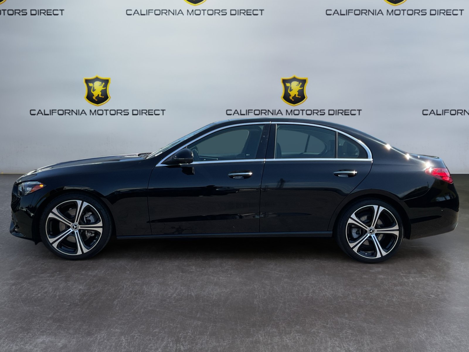 Used 2022 Mercedes-Benz C 300 Sedan w/ Exclusive Trim Package image 8
