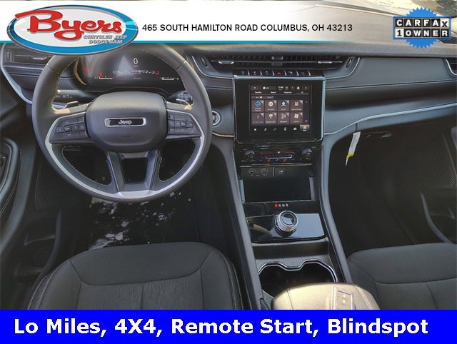 Used 2024 Jeep Grand Cherokee Laredo image 16