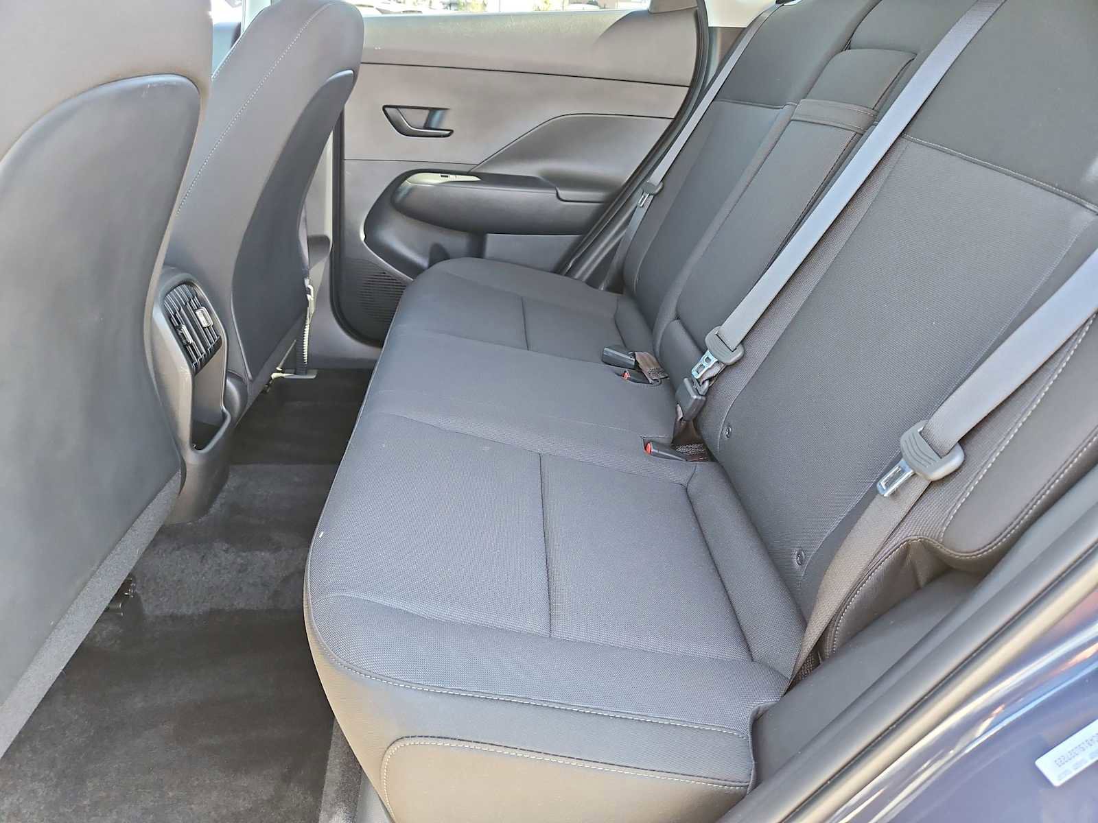 Certified 2025 Hyundai Kona SEL image 19