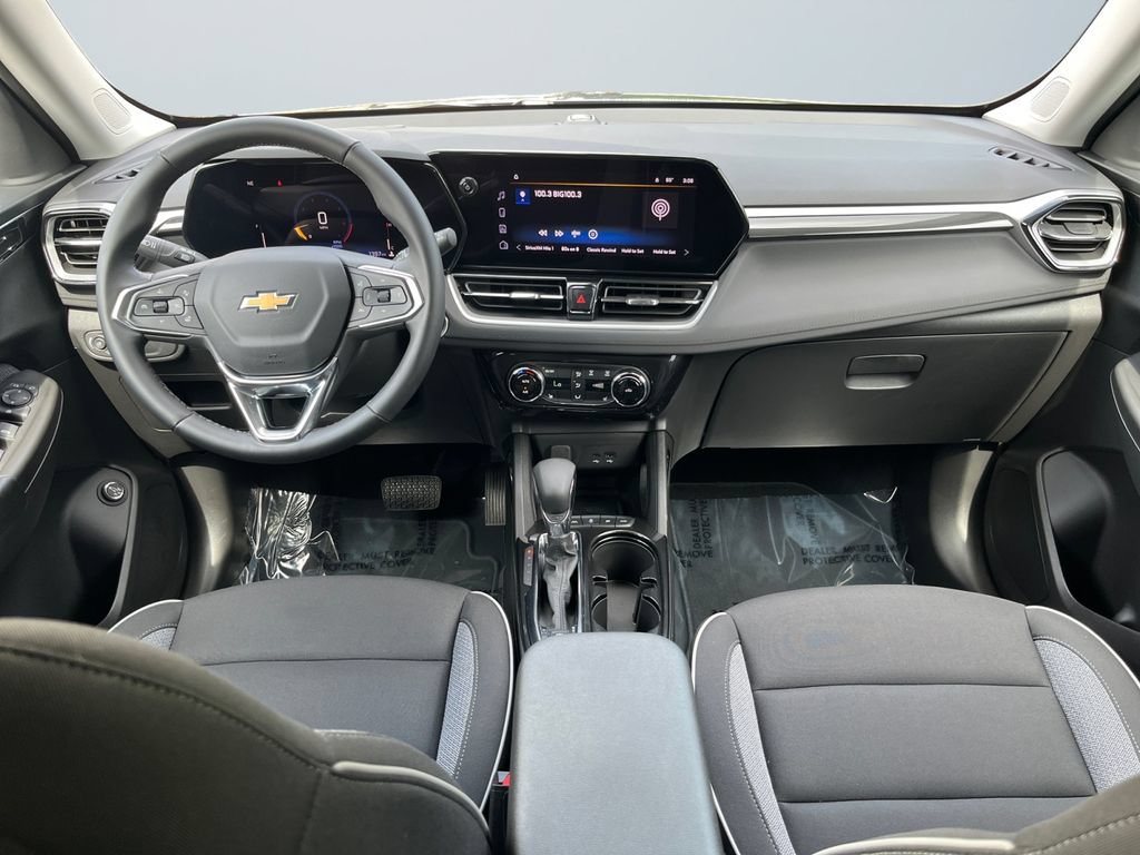 Used 2026 Chevrolet TrailBlazer LT w/ Convenience Package AWD/4WD image 10