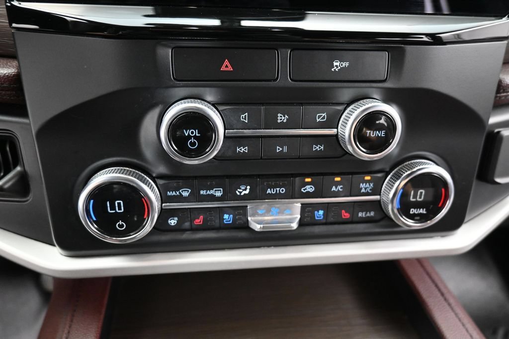 Used 2022 Ford Expedition Max Limited AWD/4WD image 17