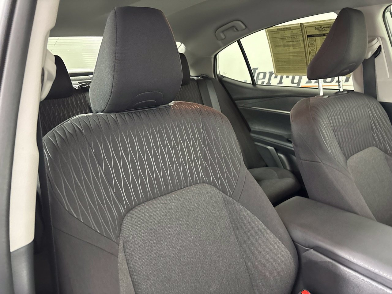 Used 2025 Toyota Camry LE FWD image 29