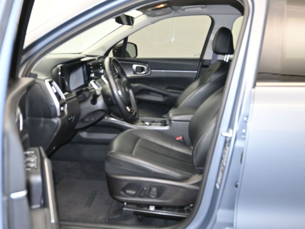 Used 2021 Kia Sorento S image 20