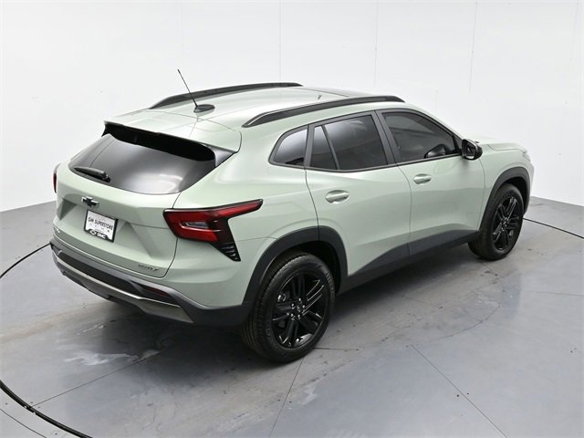 Used 2025 Chevrolet Trax ACTIV w/ Sunroof Package image 39