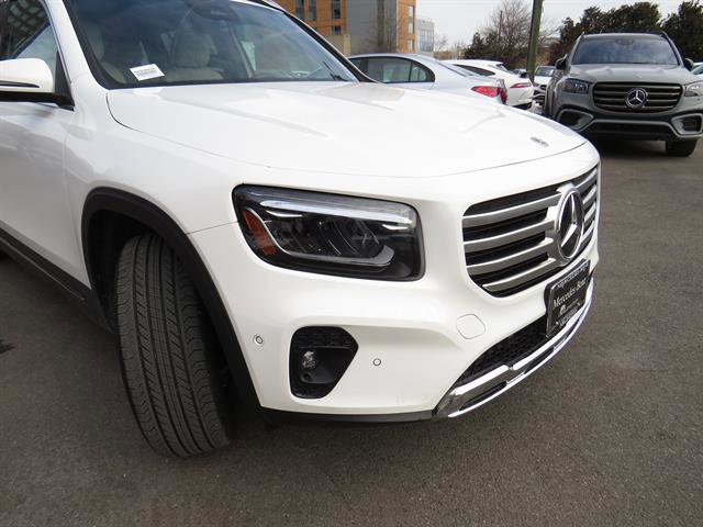 Used 2025 Mercedes-Benz GLB 250 4MATIC image 23